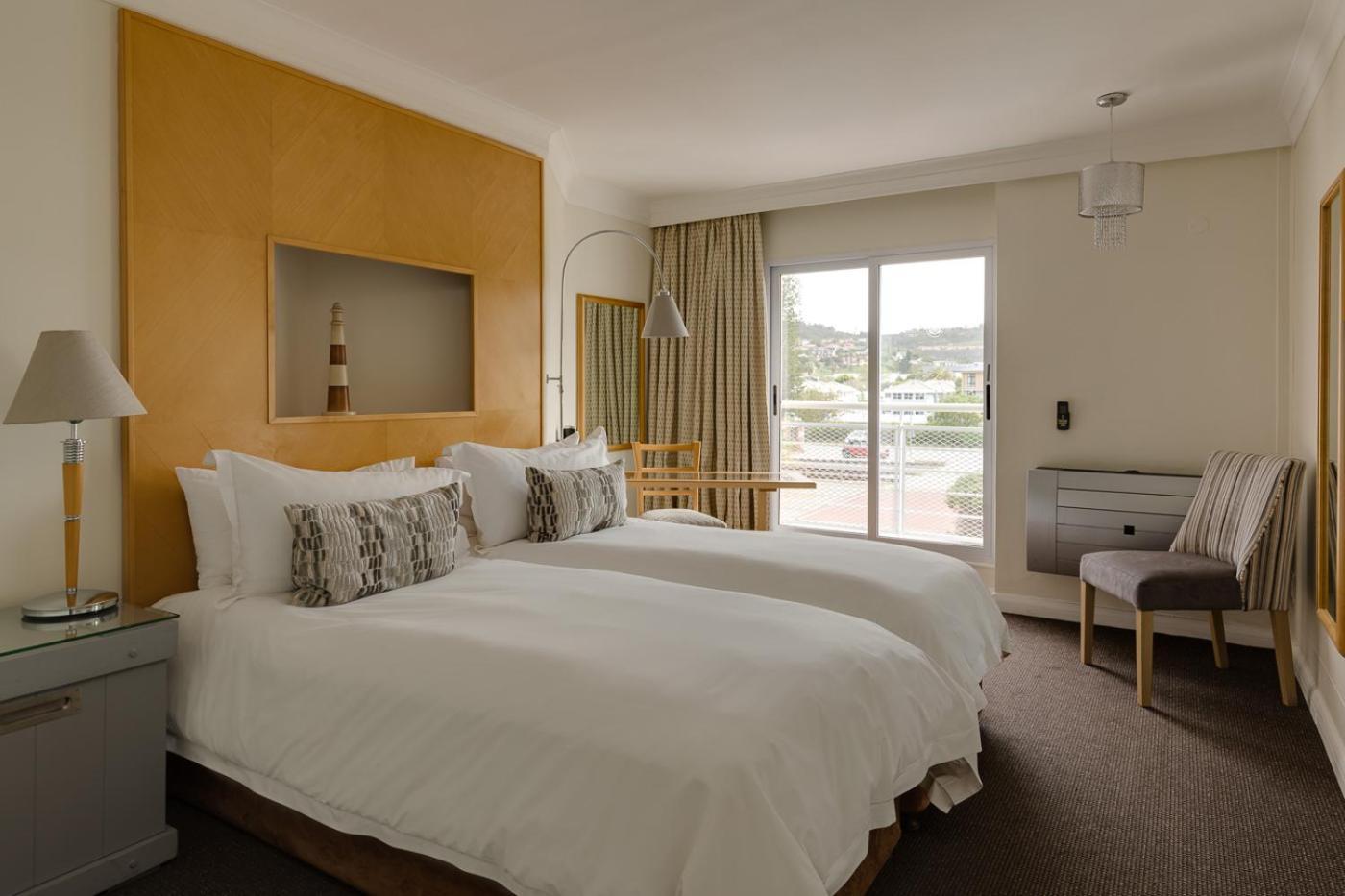 Protea Hotel By Marriott Knysna Quays Exterior foto